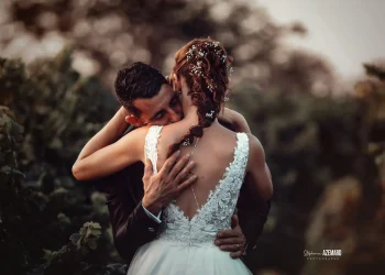 Mariage à la Manade de l'Aurore à Lansargue, photographié par Stéphanie Azémard.